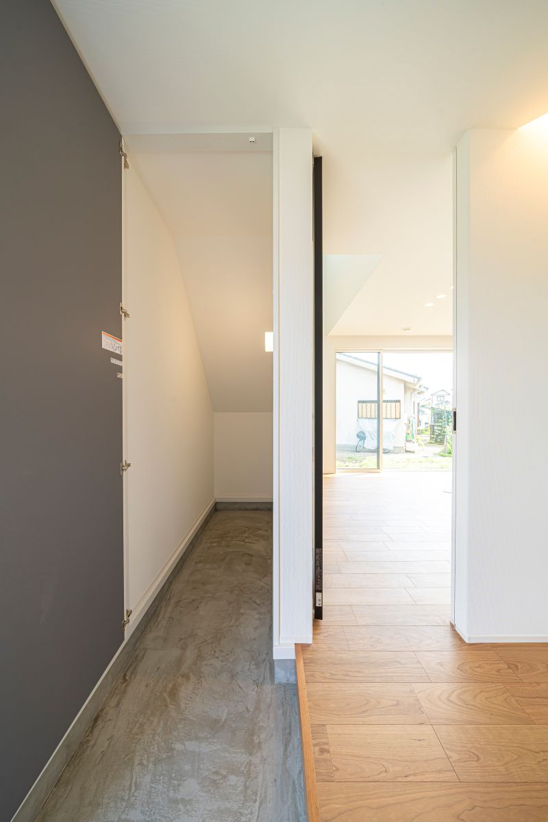 暮らしを整える、洗練された動線の家