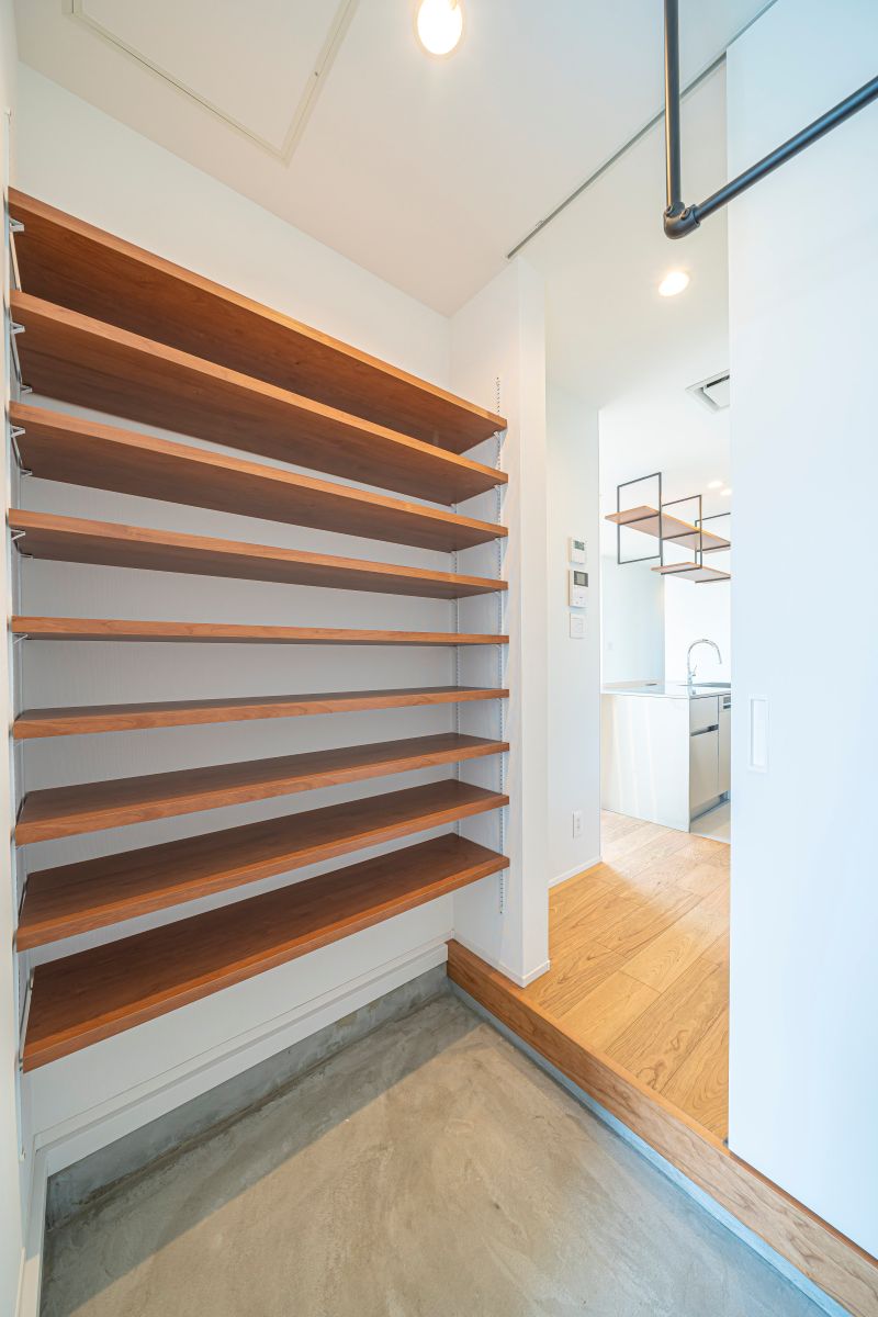 暮らしを整える、洗練された動線の家